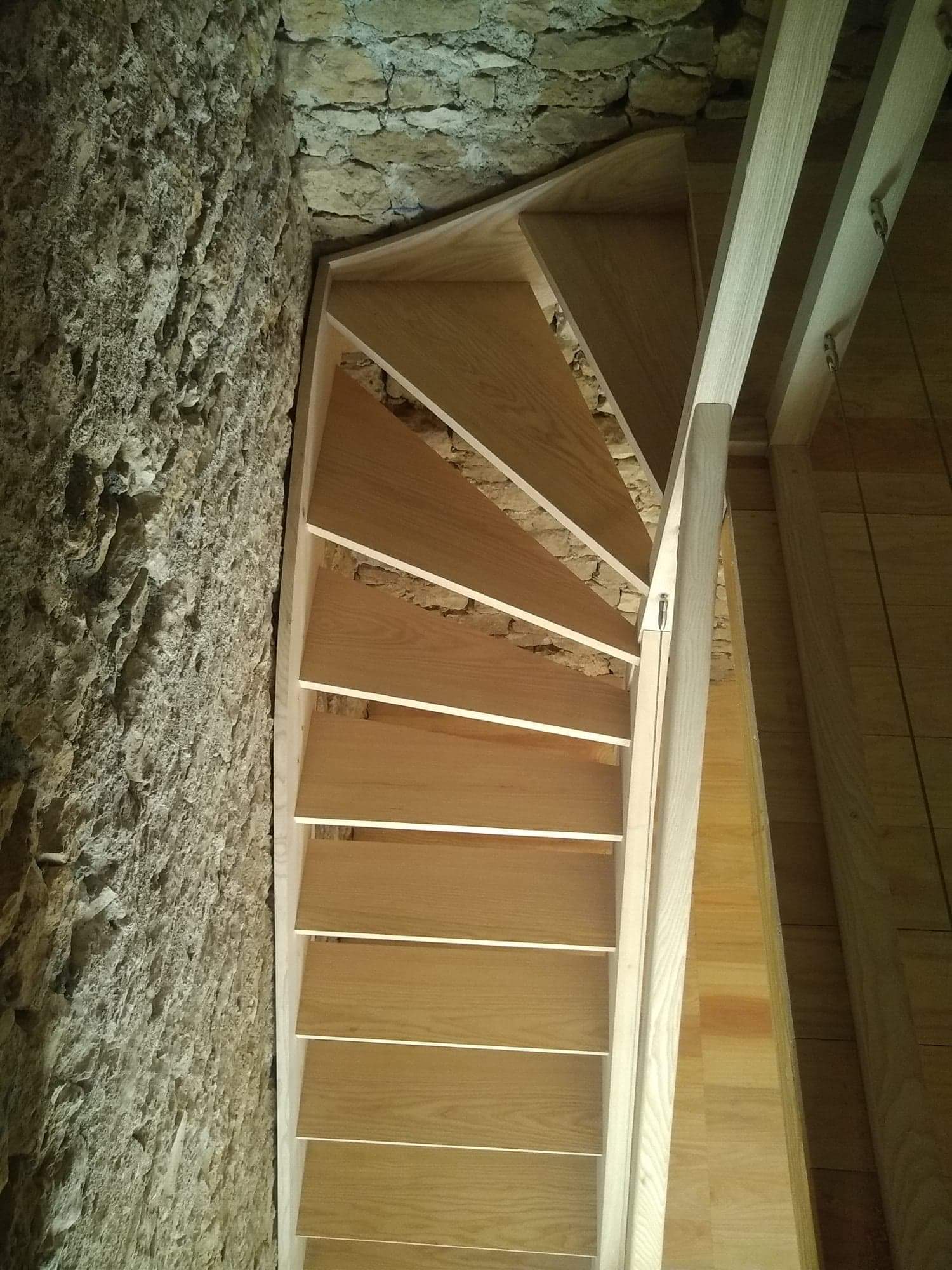 escalier bois massif 1/4 tournant sans contremarche LOT 46