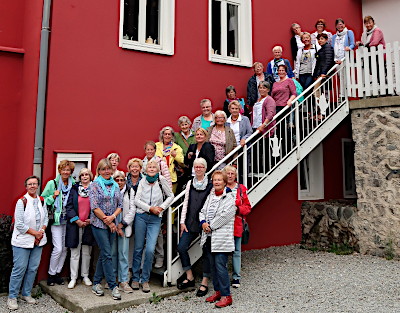 LFV Probsteierhagen vor dem Mariencafé