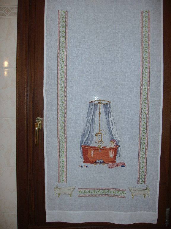 tenda per finestra bagno