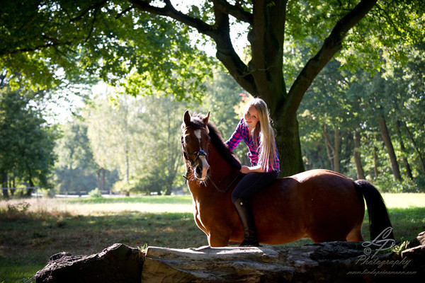 Stimmungsbilder im Stadtwald Verden  - Model Yasmin/Pferdefotografie - Pferdemuseum Verden 09/2014 Leitung & Fotografie Linda Peinemann