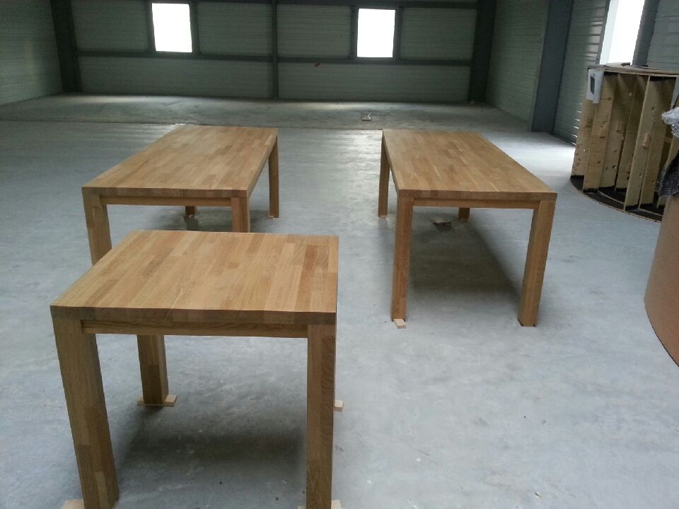 Tables chêne massif