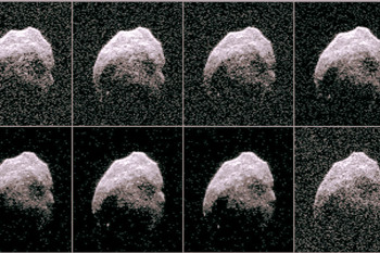 Angeblich ist hier ein Asteroid zu sehen, aber der kann offenbar seine Mimik verändern.
