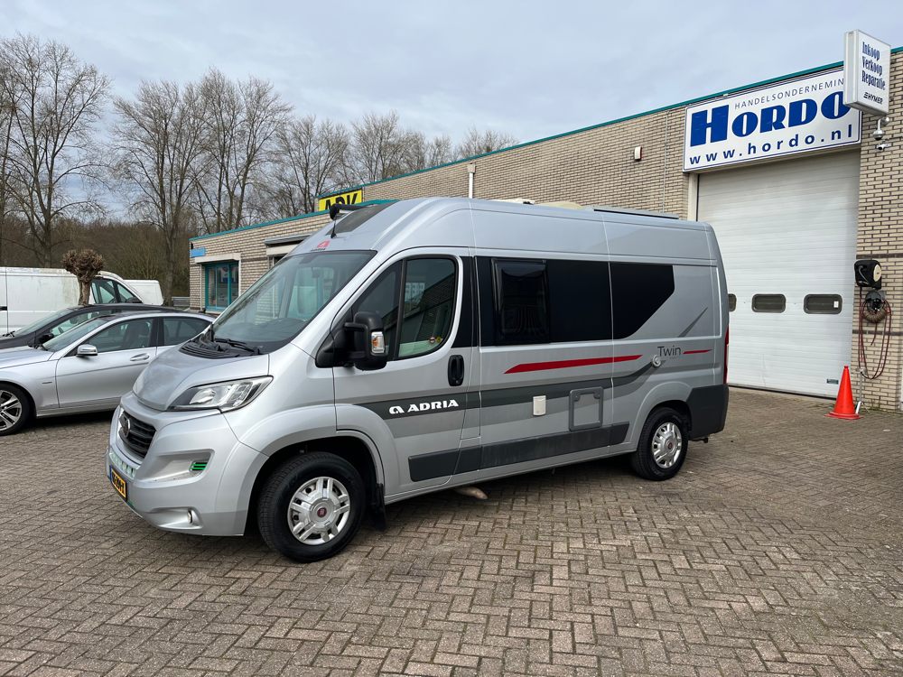 adria twin 540 spt titanium 2015