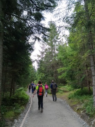 9 kms à pied !