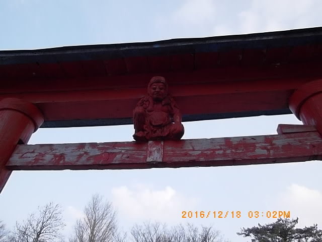 胸肩神社