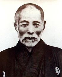 西越小学校 井関鎮衛校長(当時)