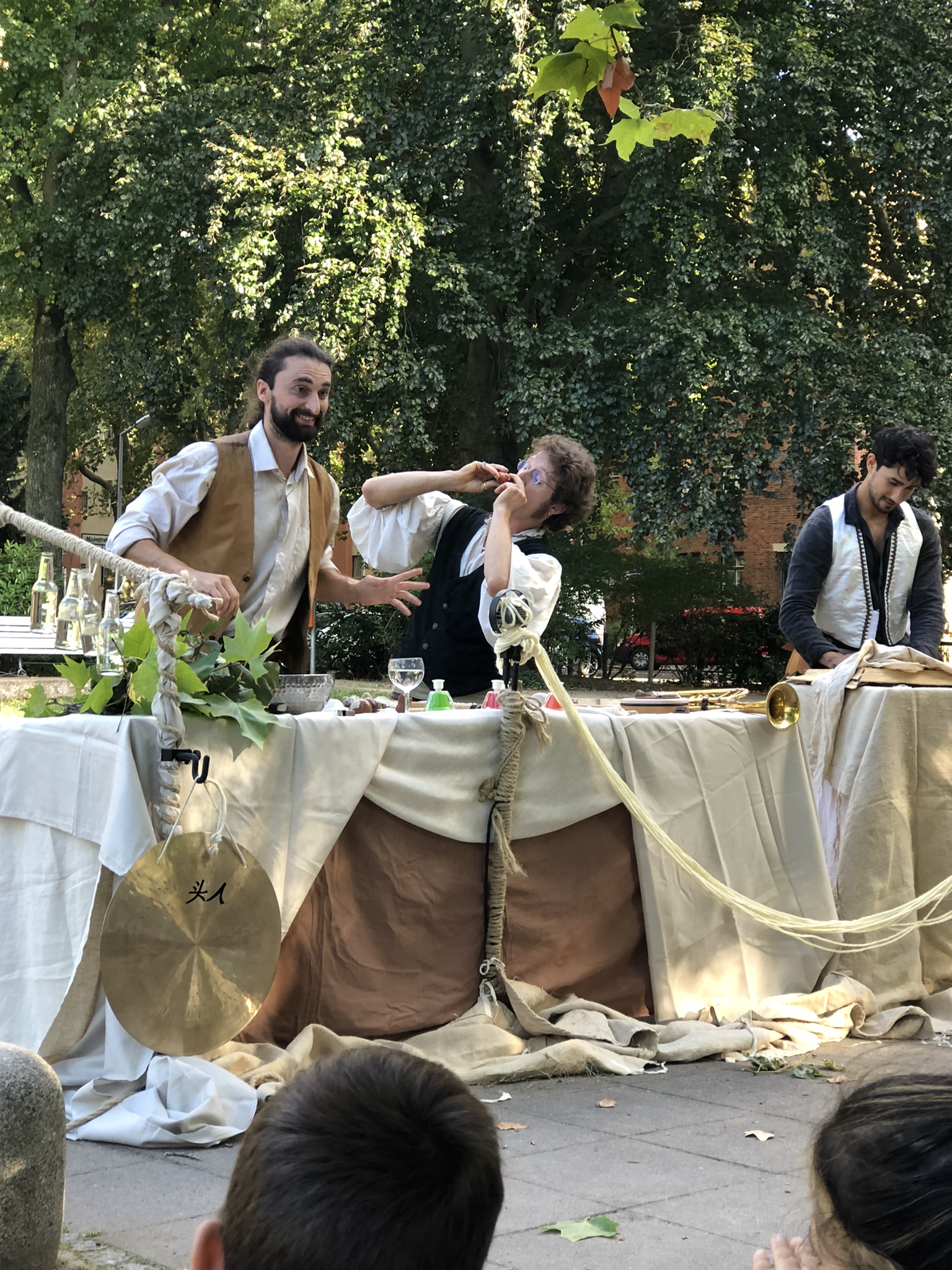 Kabinet Mirage mit "Wasserklang" auf dem Letteplatz, Foto: Florina Limberg