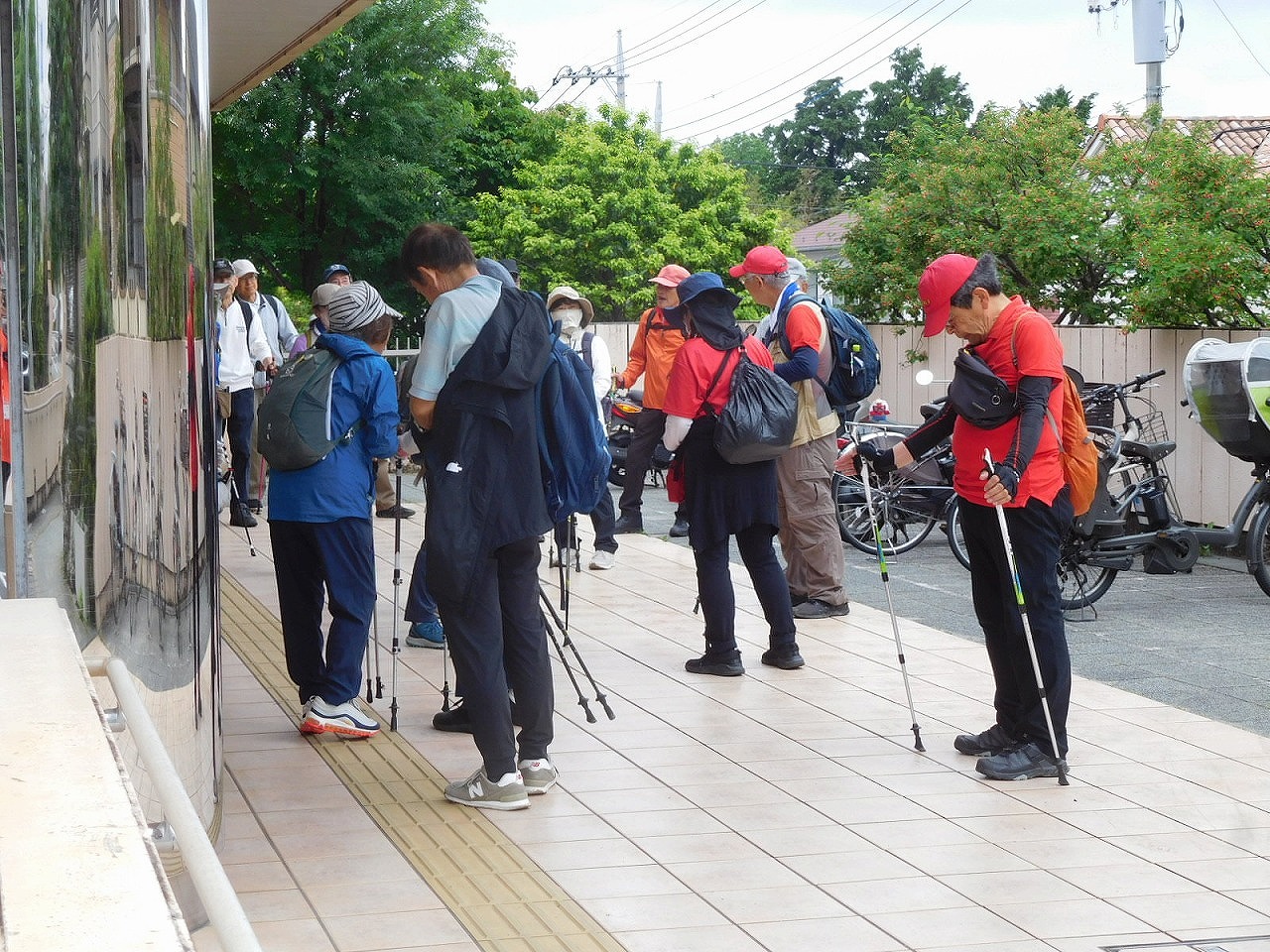 大場みすずが丘地区センターで休憩