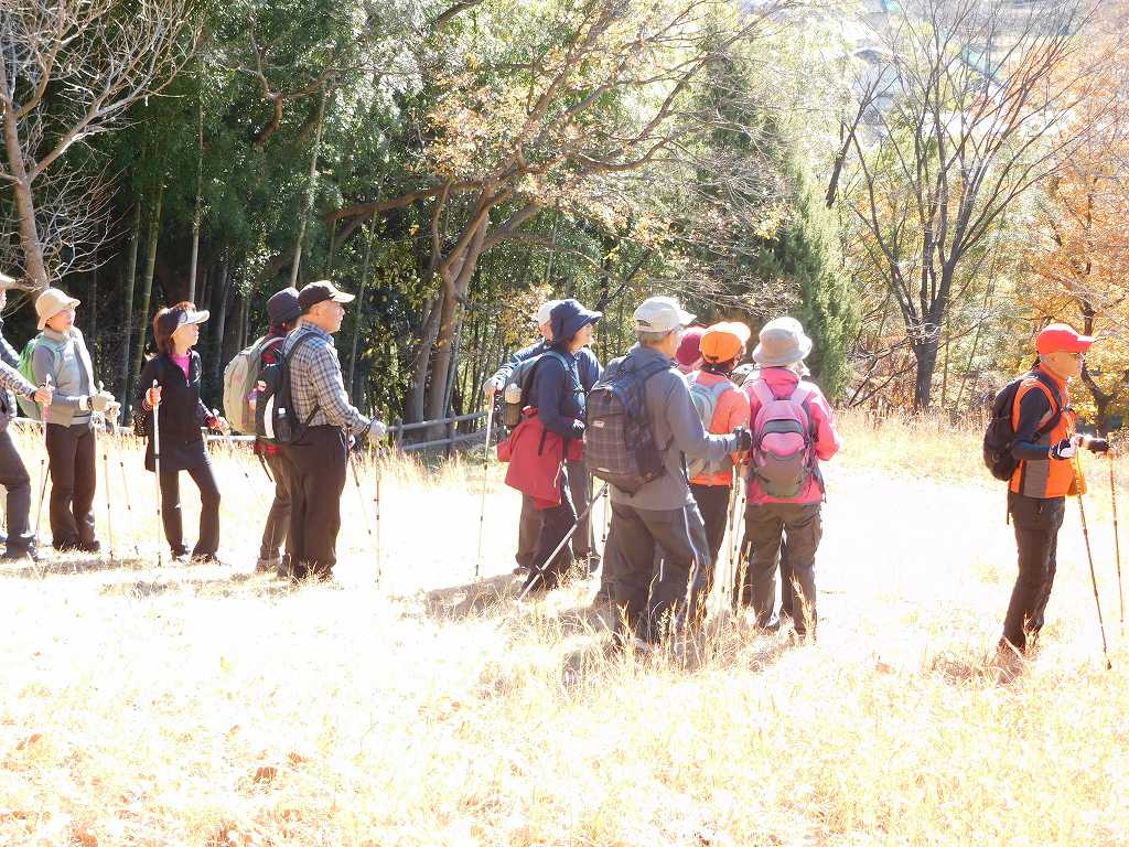 二班は折田不動公園頂上　皆さん何を見ているのでしょうね