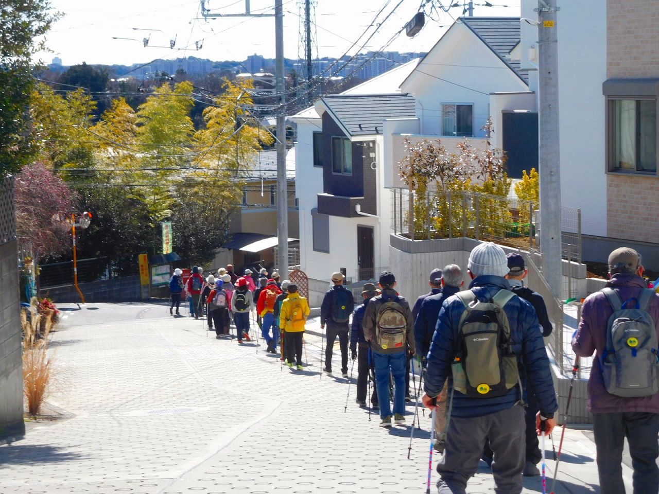 高級住宅街を進む