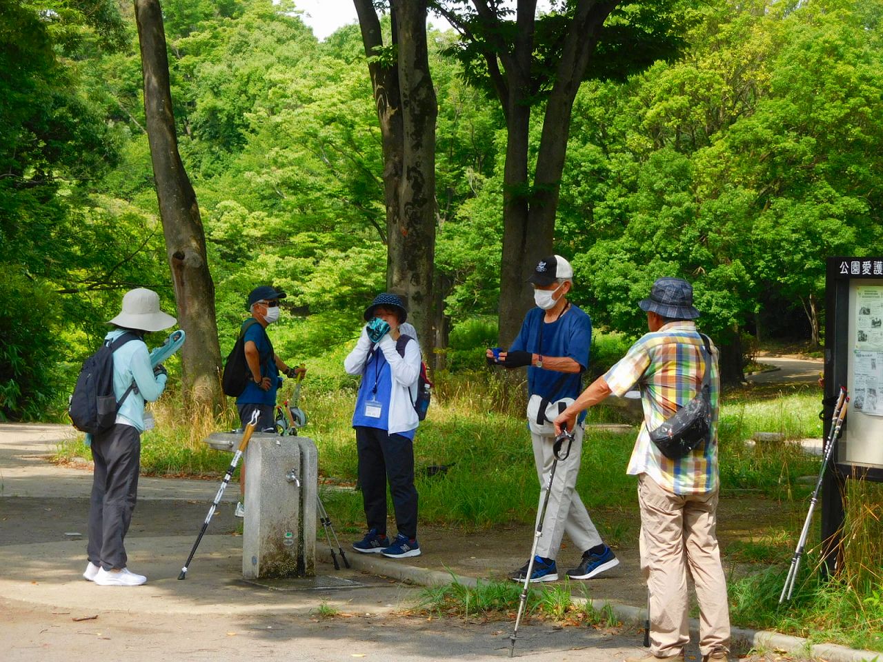 鴨池公園で休憩