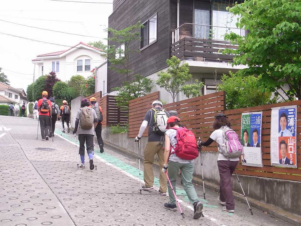 本日は階段・坂道が多いですね～　「〇〇さんなら階段が多い所が好きなのに」との声もあり