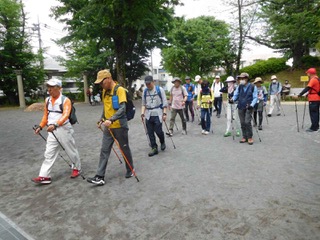 青葉区役所目指してスタート