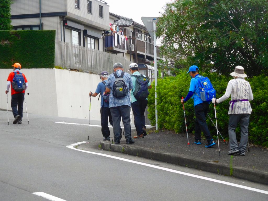 何か男性群トラブルか？　
