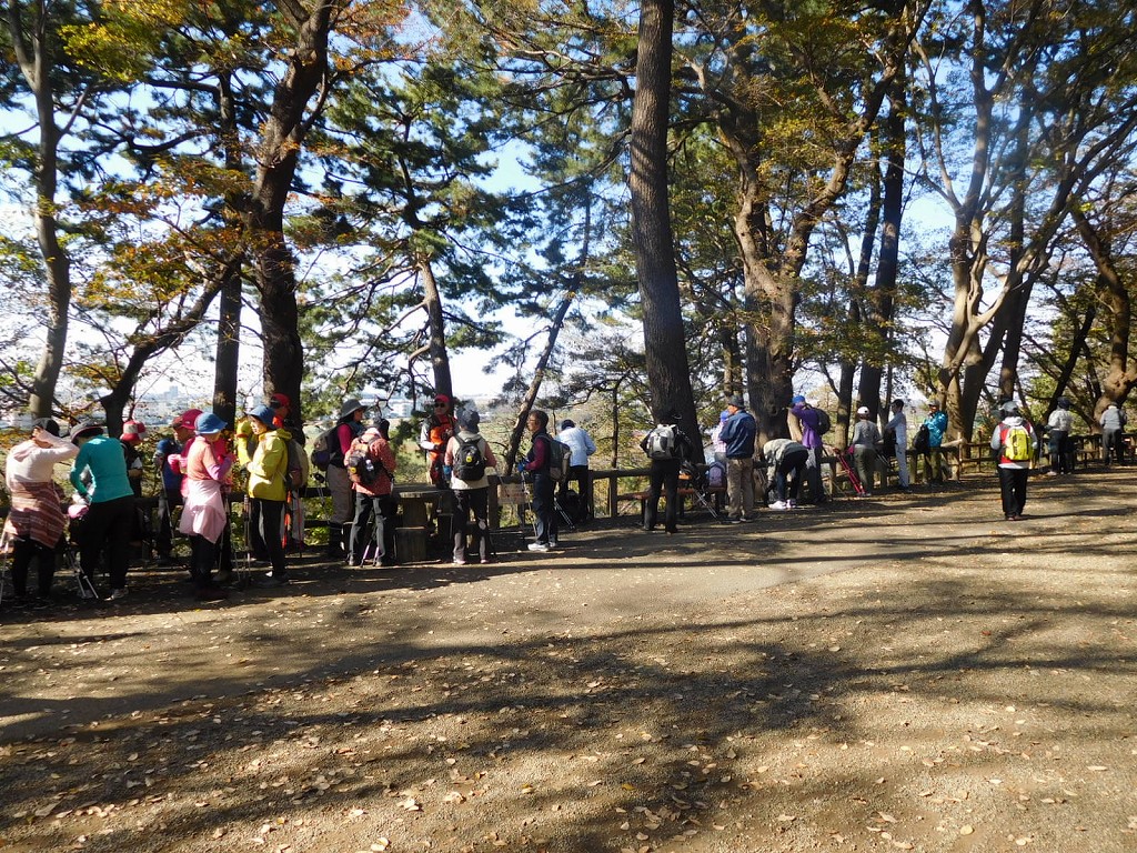 公園内で休憩