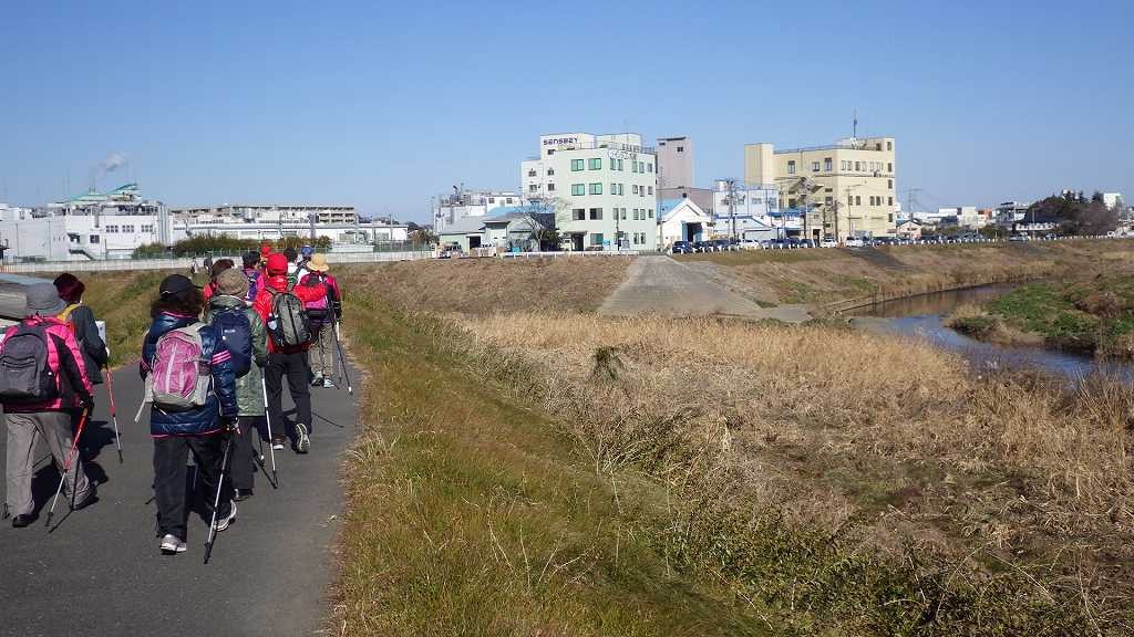 鶴見川へ到着、目の前には恩田川との合流地点も見える