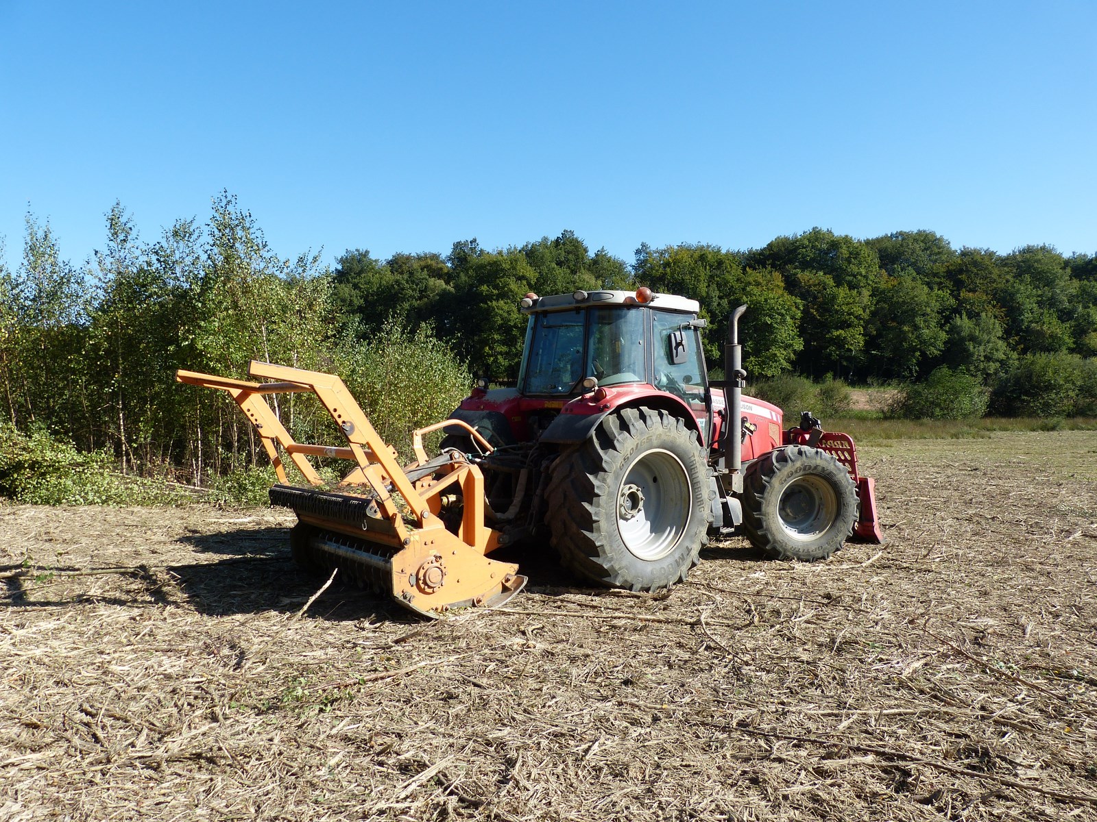 Matériel de coupe de la végétation, été 2018