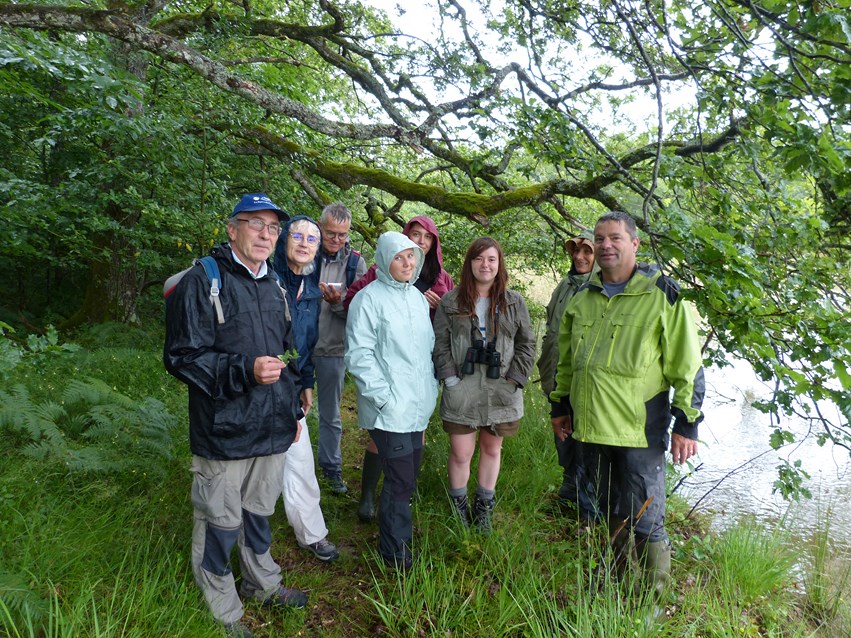 Le groupe courageux sous la pluie !