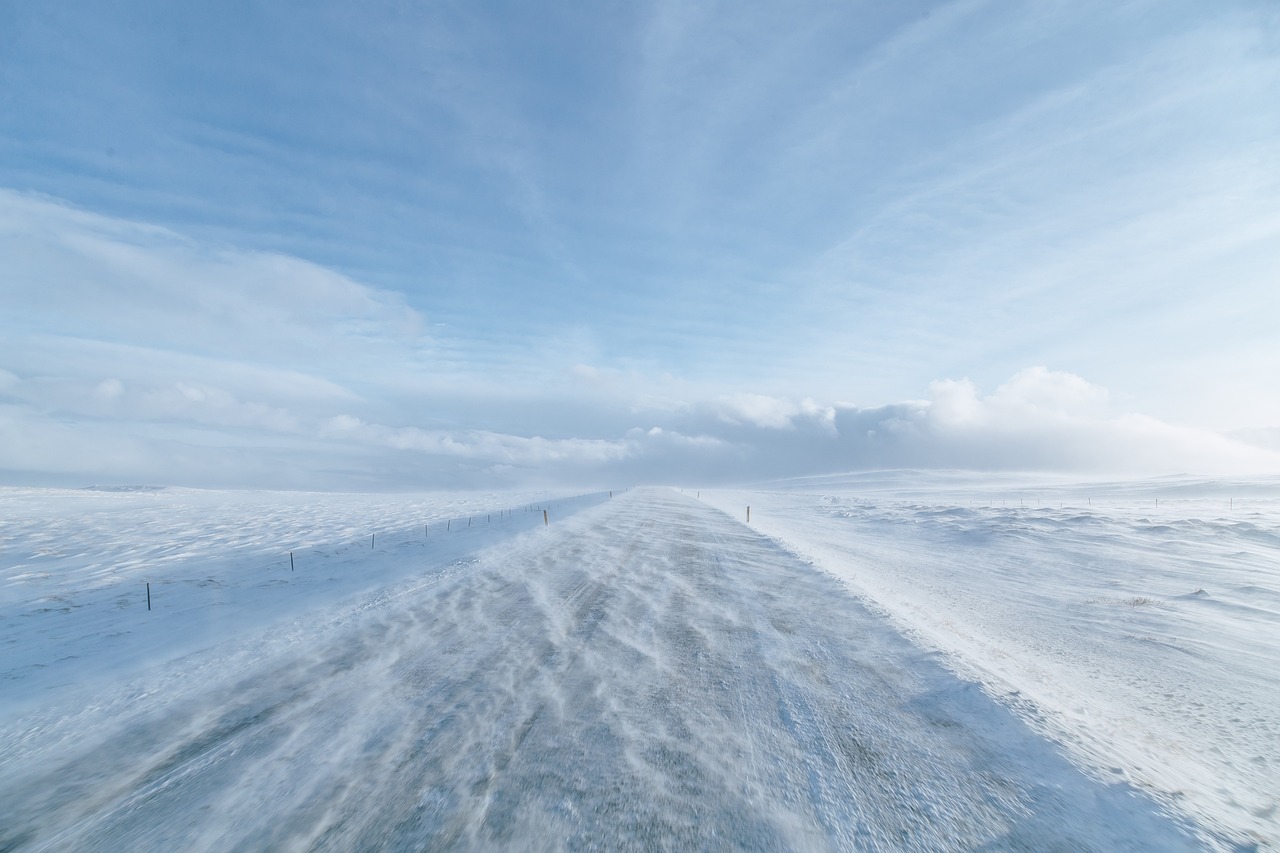 Autofahren in Finnland – worauf du im Winter achten musst