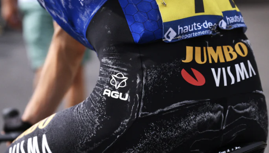 Ciclismo sole,sudore e sodio: come gestire l'idratazione