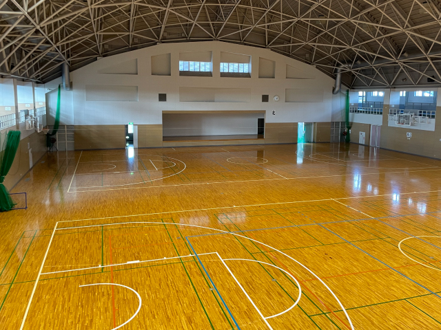 バスケ合宿でも人気、新潟県新発田市の総合体育館サン・ビレッジしばた｜アリーナ