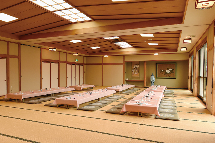 最大100名の大広間完備（新発田市でのご宴会・ご会食）