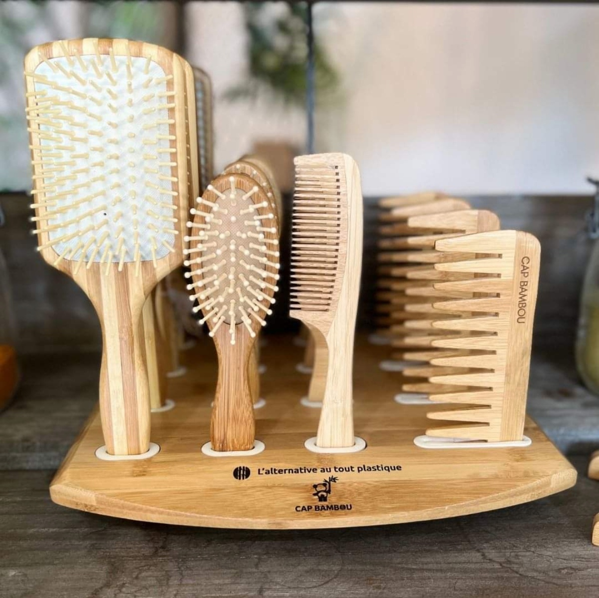 Peignes et brosses en bambou, CAP BAMBOU