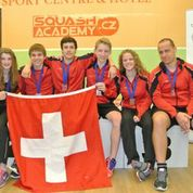 3. Rang Team EM U17 in Prag 2014; von links: Céline Walser, Roman Allinx, Luca Wilhelmi, Dimitri Steinmann, Cindy Merlo, Coach Pascal Bruhin