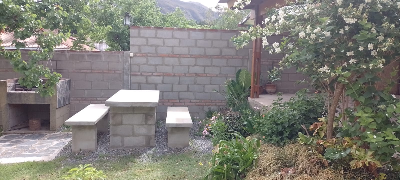 Mesa y asador cabaña naranja 🍊