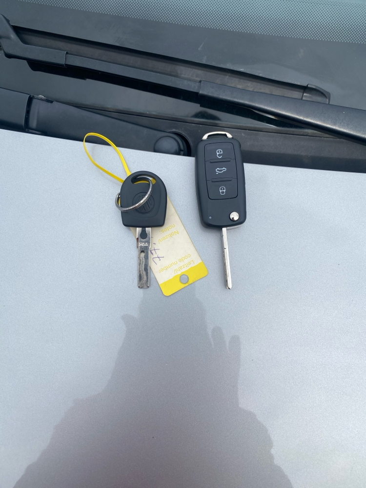 Kunde hatte keine Fahrzeug Schlüssel mit Fernbedienung, wurde neu Programmiert 