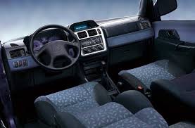 ambiance interieure pour le pajero pinin