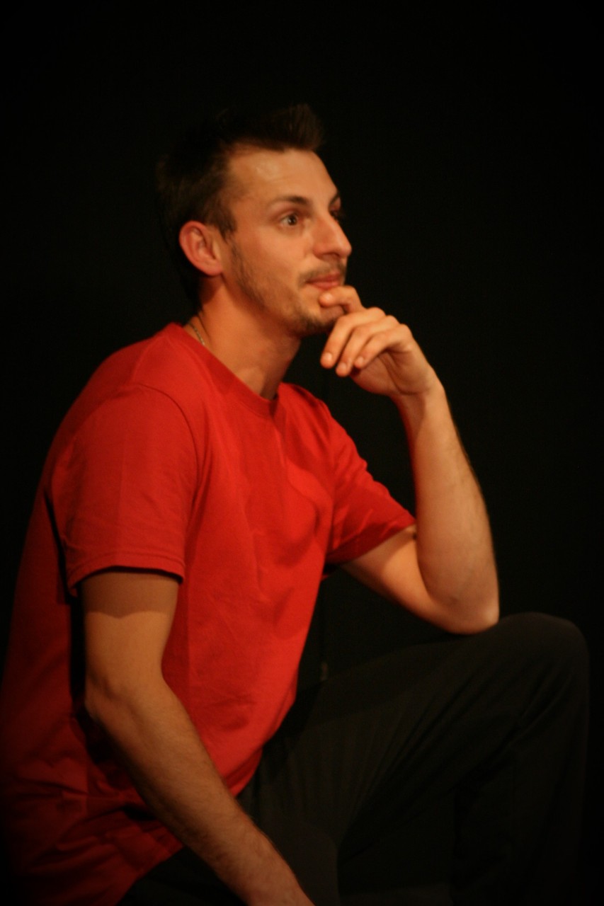 Julien  _ 45 Seconde, TOP Impro ! (Juin 2014)