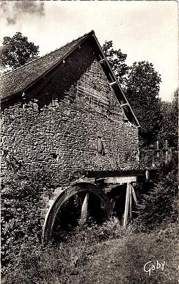 La roue du moulin de saint Jacut