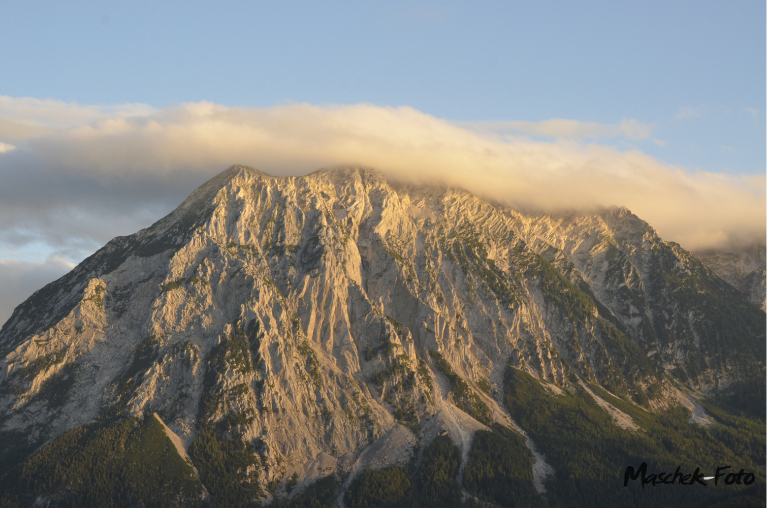 Grimming mit Wolken