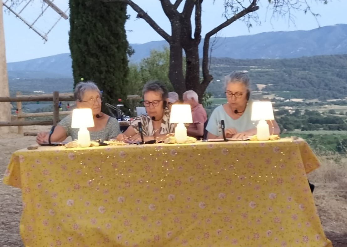 La lecture commence, mais il fait encore jour !