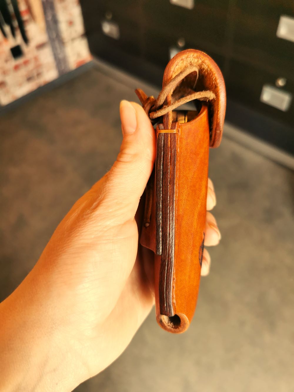 etui couteau port horizontal cuir