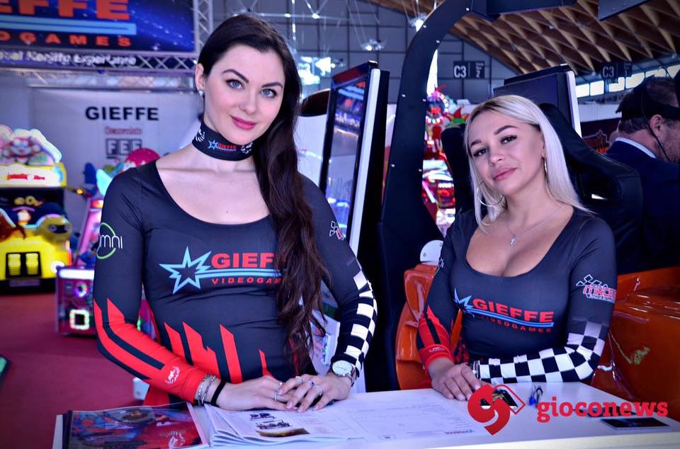 Abbigliamento personalizzato per Hostess - Grid girls - Staff eventi e fiere
