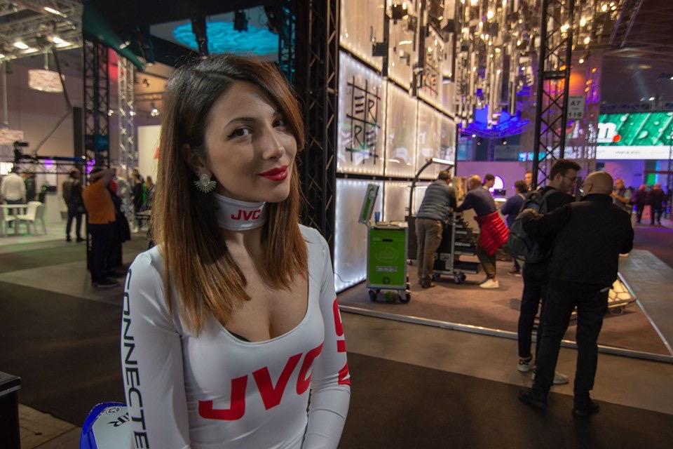 Abbigliamento personalizzato per Hostess - Grid girls - Staff eventi e fiere