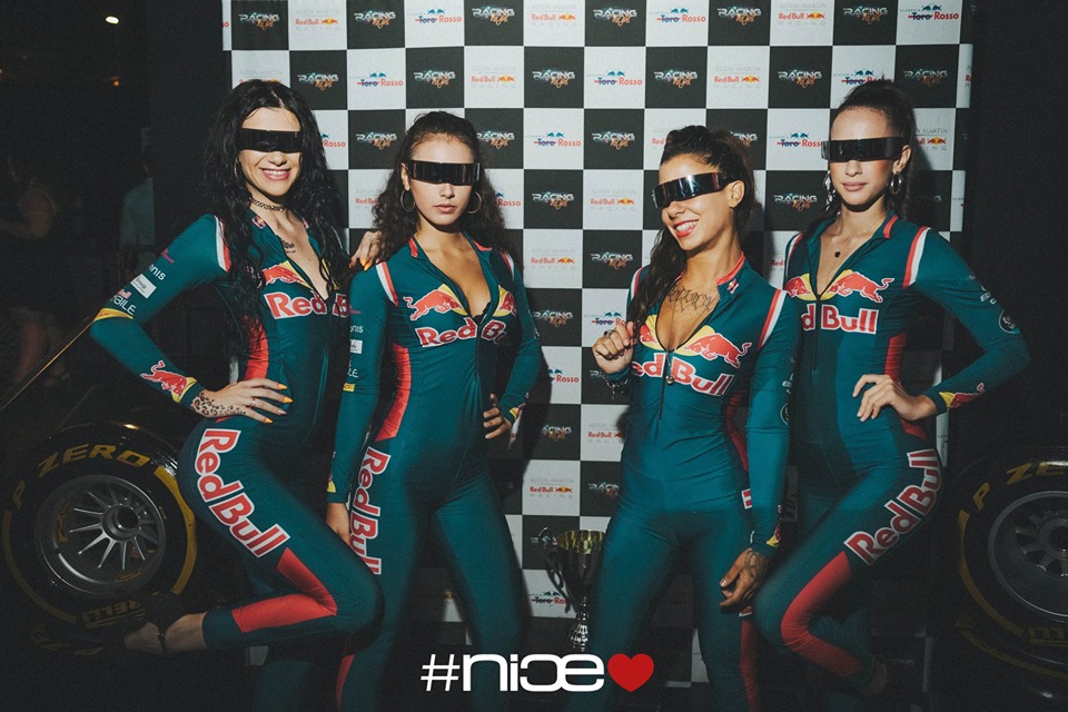 Abbigliamento personalizzato per Hostess - Grid girls - Staff eventi e fiere
