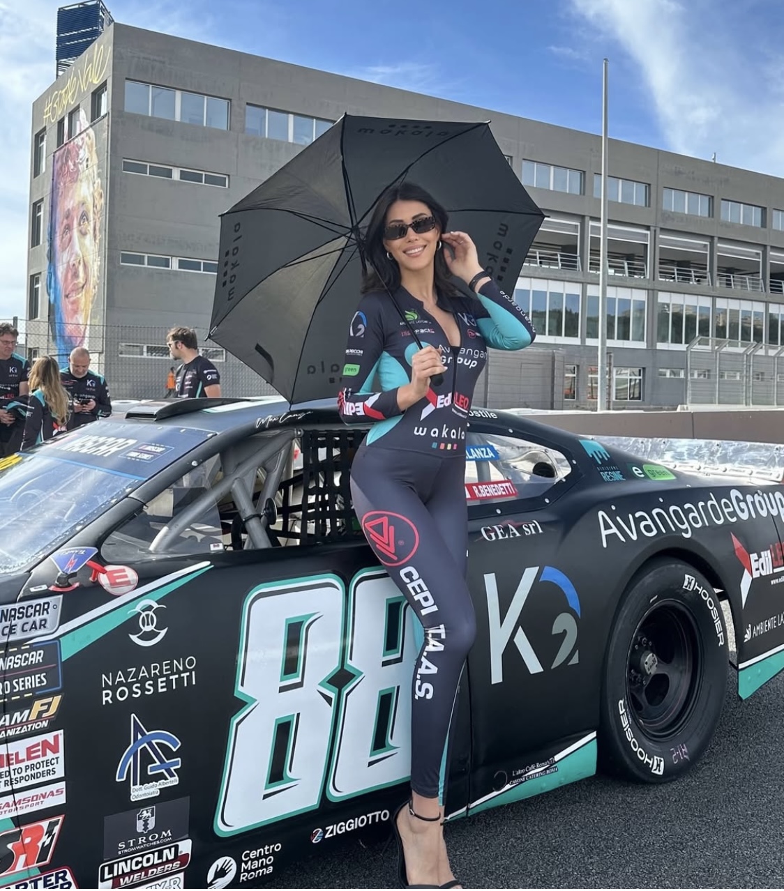 Abbigliamento personalizzato per Hostess - Grid girls - Staff eventi e fiere
