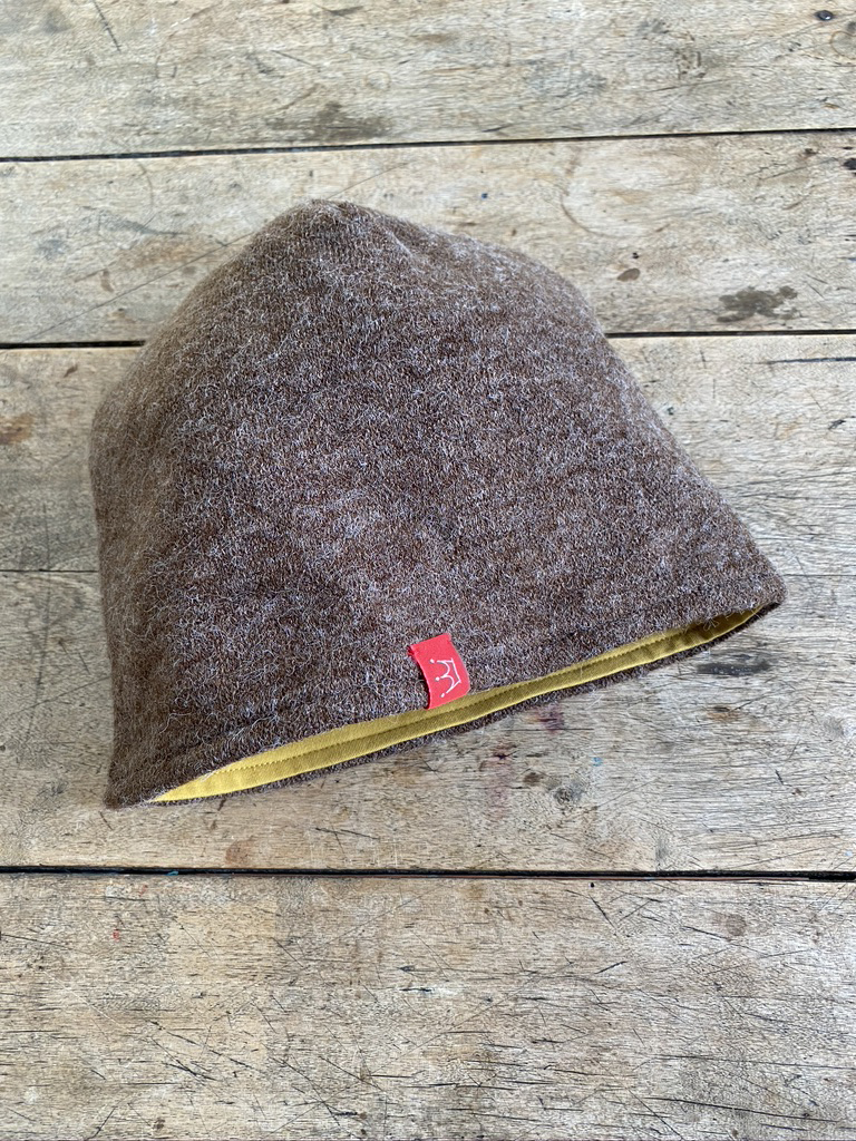 Mütze aus Angora-Jersey