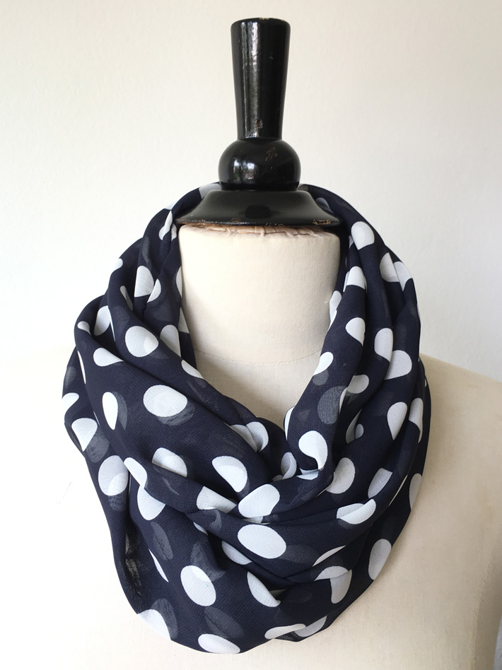 Rundschal Chiffon, Dots