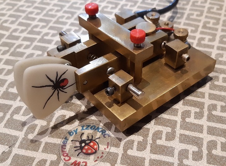 Black Widow paddle by W5JH - particular of arm and simply regulation system