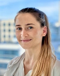 Dr. Johanna Höller