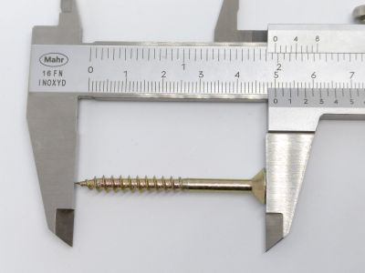 Measuring the Length of Wood Screws