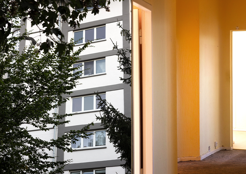 Bricolage, 2024  Exhibition of photographs at the annual conference of the Deutscher Werkbund  (Saarbrücken, October 3-6, 2024).  With the kind support of WOGE Saar.