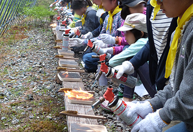 白根魚苑焼き杉体験