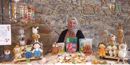 gehäkelte Tierwesen aus bekannten Kinderbüchern entstiegen - gestaltet von Ebru Durmaz aus NÖ, 