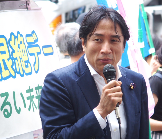 川田龍平参議院議員（立憲民主党・薬害エイズ訴訟原告）