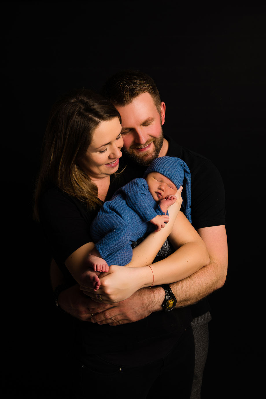 newborn shoot with both parents